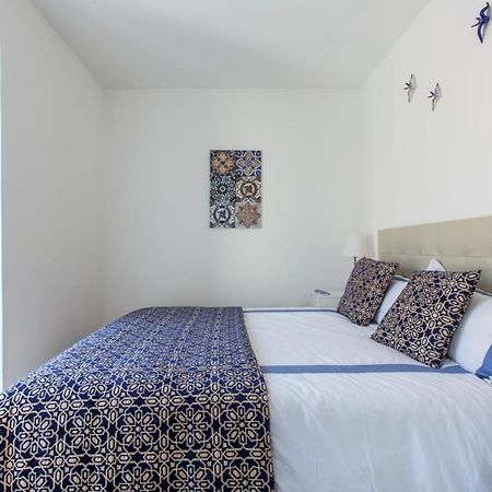 Amazing Downtown Apt With Small Balcony With View Over The Castle Lisboa Dış mekan fotoğraf