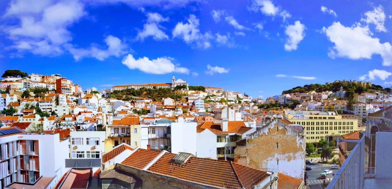 Amazing Downtown Apt With Small Balcony With View Over The Castle Lisboa Dış mekan fotoğraf