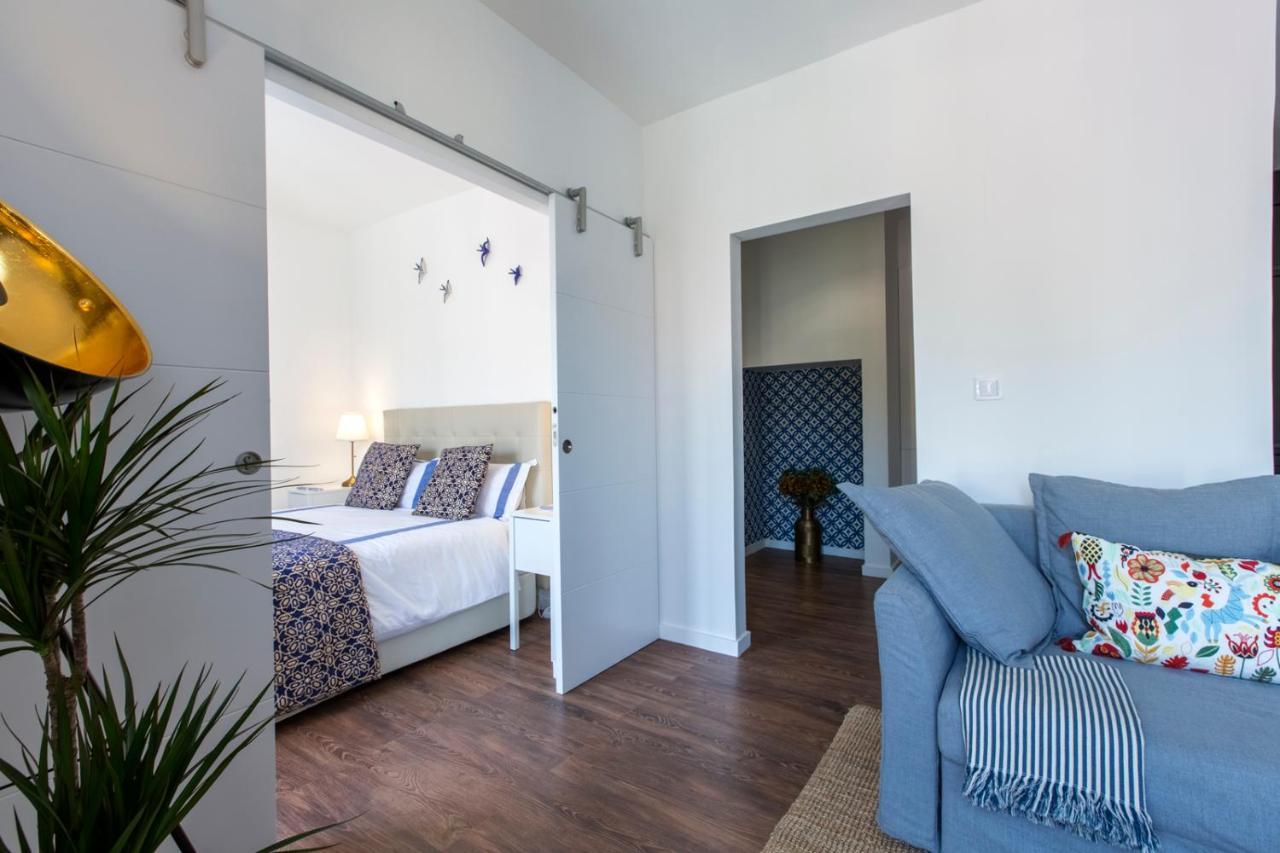 Amazing Downtown Apt With Small Balcony With View Over The Castle Lisboa Dış mekan fotoğraf