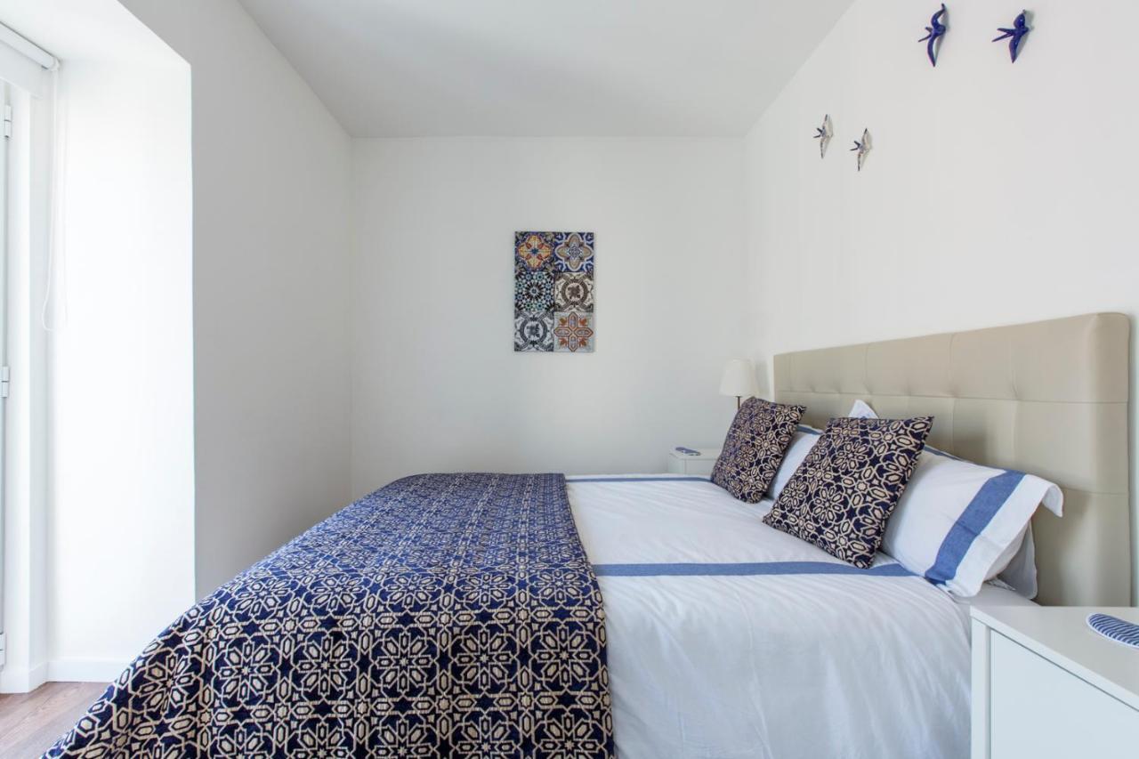 Amazing Downtown Apt With Small Balcony With View Over The Castle Lisboa Dış mekan fotoğraf